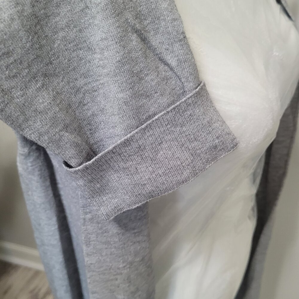 Kim Rogers Gray Draped Cardigan/Decorative Back - Picture 4 of 9